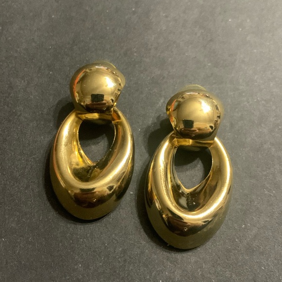 Gold Door Knocker Post Earrings - Picture 1 of 4